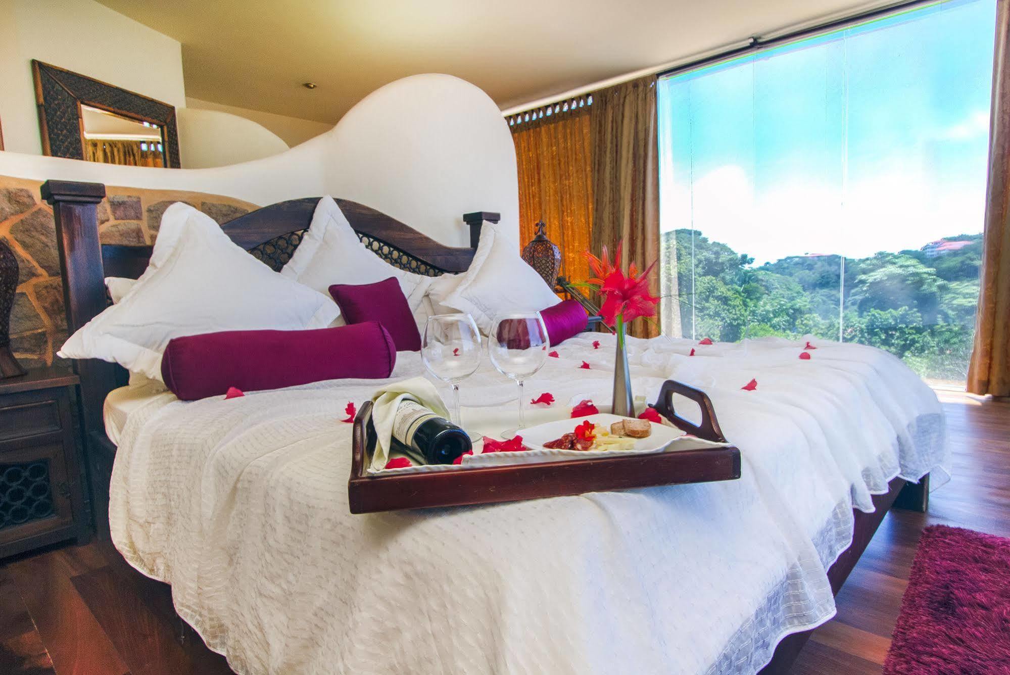 Issimo Suites Boutique Hotel & Spa - Adults Only Мануэль-Антонио Экстерьер фото